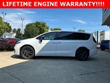 New 2026 Chrysler Pacifica Select image 4