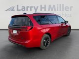 New 2025 Chrysler Pacifica Premium image 5