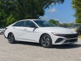 Used 2025 Hyundai Elantra Sport image 2