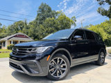 Used 2023 Volkswagen Tiguan SE image 2