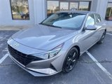 Used 2022 Hyundai Elantra SEL image 3