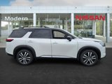 New 2025 Nissan Pathfinder Platinum w/ Cargo Package image 3