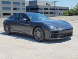 Used 2024 Porsche Panamera image 3