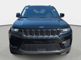 Certified 2023 Jeep Grand Cherokee Laredo image 2