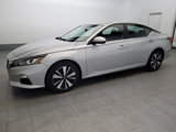 Used 2021 Nissan Altima 2.5 SV image 2