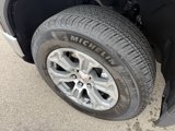 Used 2025 GMC Sierra 1500 SLT image 3