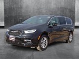New 2025 Chrysler Pacifica Select image 2