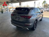 Used 2024 Mitsubishi Outlander SE image 3