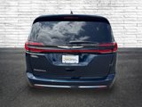 New 2025 Chrysler Pacifica Select image 4
