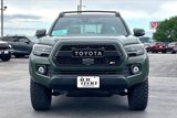 Used 2022 Toyota Tacoma TRD Off-Road image 2