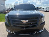 Used 2016 Cadillac Escalade Luxury image 3