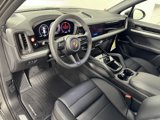 Certified 2025 Porsche Cayenne image 4