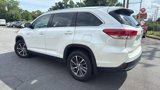 Used 2019 Toyota Highlander XLE image 4