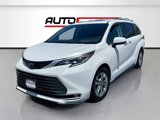 Used 2024 Toyota Sienna Platinum image 3