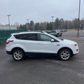 Used 2018 Ford Escape SE w/ SE Sync 3 Package image 4