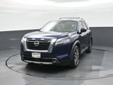 Used 2022 Nissan Pathfinder Platinum image 5