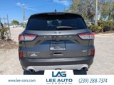 Used 2020 Ford Escape Titanium image 4