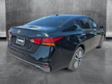 Used 2024 Nissan Altima 2.5 SV image 5