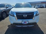 New 2025 Nissan Pathfinder SL image 2