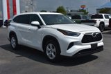 Used 2023 Toyota Highlander L image 3