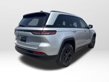 Used 2024 Jeep Grand Cherokee Altitude image 4