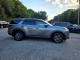 Used 2022 Nissan Pathfinder SV image 4
