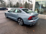 Used 2022 Volvo S60 B5 Momentum w/ Premium Package image 3