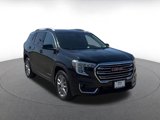 Used 2024 GMC Terrain SLT image 3