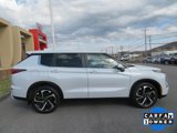 Used 2024 Mitsubishi Outlander SE Black Edition image 2