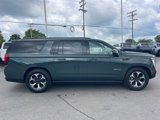 Used 2025 GMC Yukon XL AT4 Ultimate image 6
