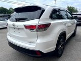 Used 2016 Toyota Highlander XLE image 3