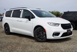 New 2025 Chrysler Pacifica Premium image 2