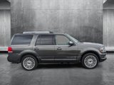 Used 2016 Lincoln Navigator Select image 4