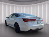 Used 2017 Toyota Avalon Touring image 3