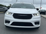 New 2026 Chrysler Pacifica Select image 2