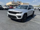 New 2025 Jeep Grand Cherokee Altitude image 2
