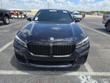 Used 2022 BMW 740i w/ M Sport Package image 2