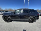 New 2025 Volkswagen Atlas Peak Edition SE image 4