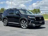 New 2025 Honda Pilot Touring image 2