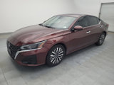 Used 2023 Nissan Altima 2.5 SV image 2