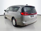 New 2025 Chrysler Pacifica Select image 5