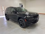 New 2025 Jeep Grand Cherokee Altitude image 2