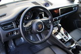 Certified 2024 Porsche Macan image 5
