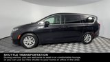 Used 2023 Chrysler Pacifica Touring-L image 6