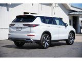 New 2025 Mitsubishi Outlander SE image 3