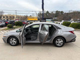 Used 2024 Hyundai Elantra SE image 5
