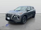 Used 2024 Nissan Rogue SV image 3