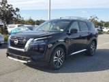 New 2025 Nissan Pathfinder Platinum image 2