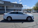 Used 2023 Chevrolet Malibu LT image 2