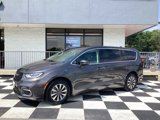Used 2023 Chrysler Pacifica Touring-L image 5